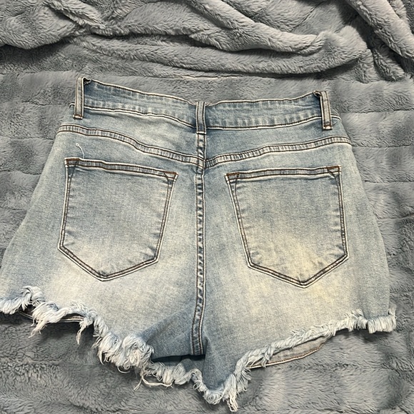 KanCan Distressed Denim Shorts - Picture 2 of 2